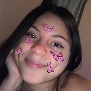 Meet your Posher, Janelis